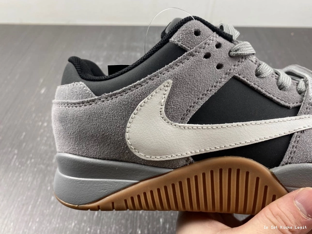 TRAVIS CHECK JORDAN SCOTT X CUT THE FZ8117-001 0710